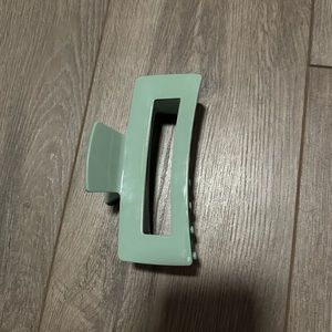 KOV Essentials Sage Daily Clip *SIZE LARGE*